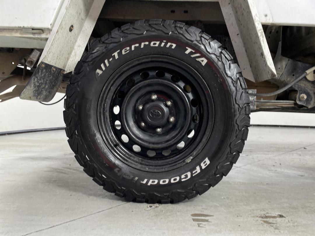 Photo '12' of Toyota Hilux Photo '12' of Toyota Hilux