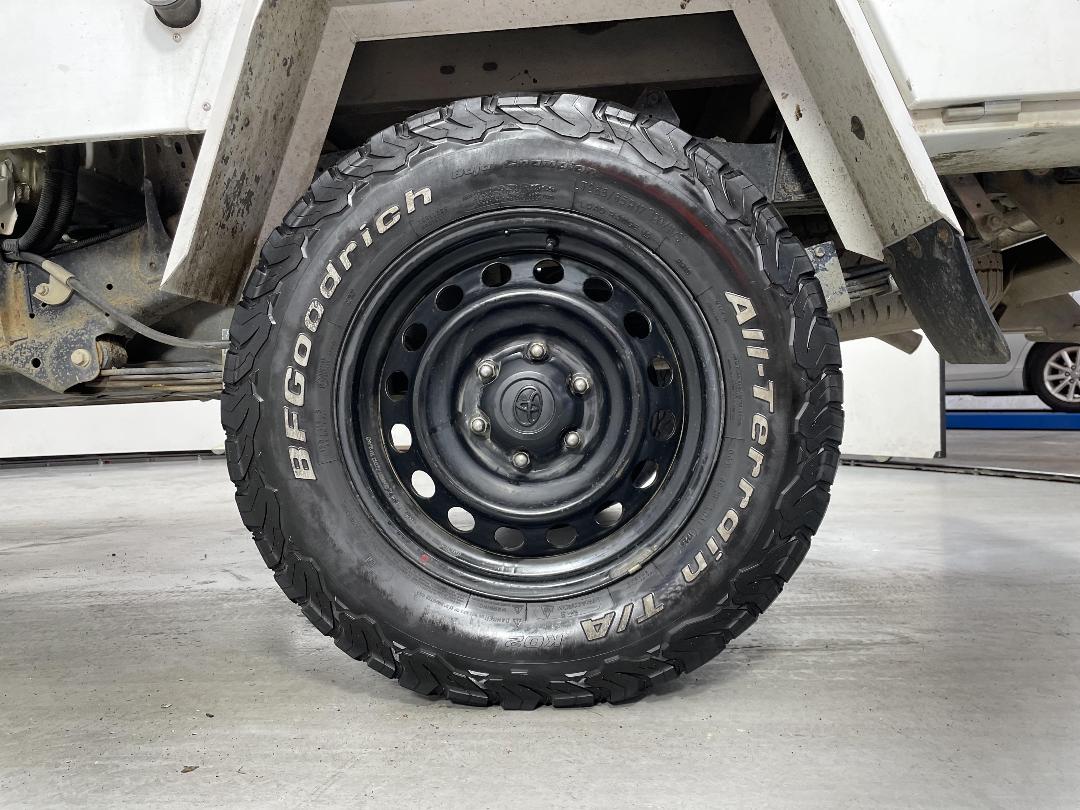 Photo '11' of Toyota Hilux Photo '11' of Toyota Hilux