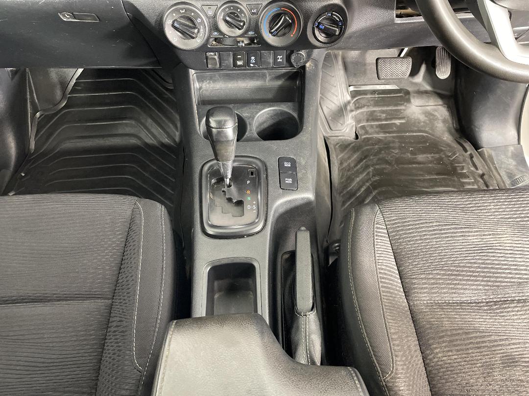 Photo '18' of Toyota Hilux Photo '18' of Toyota Hilux