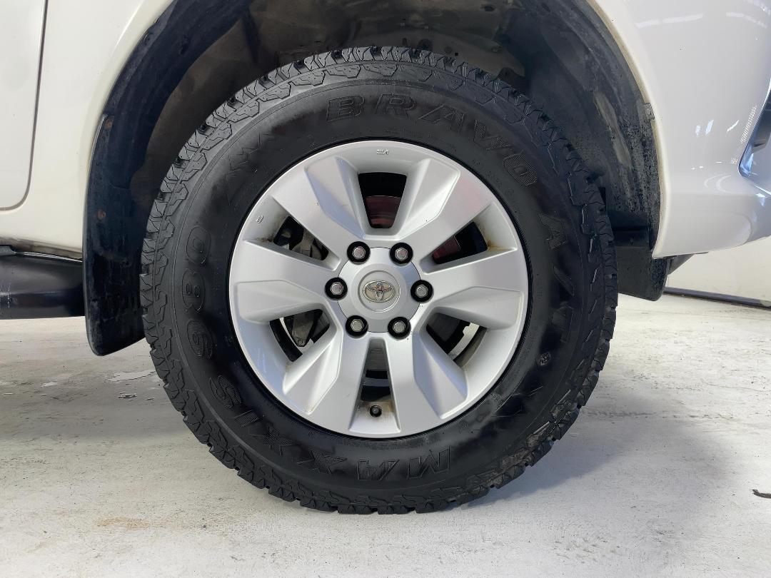 Photo '9' of Toyota Hilux