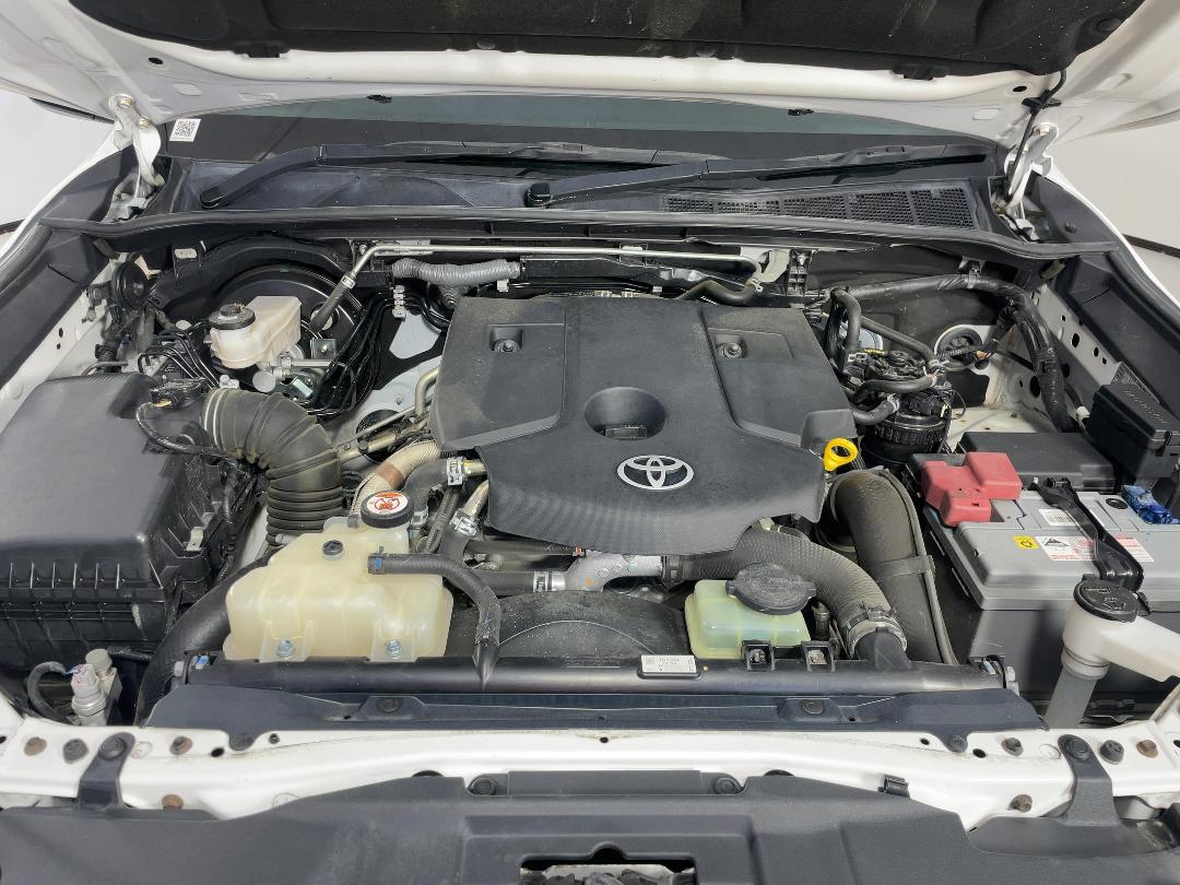 Photo '13' of Toyota Hilux