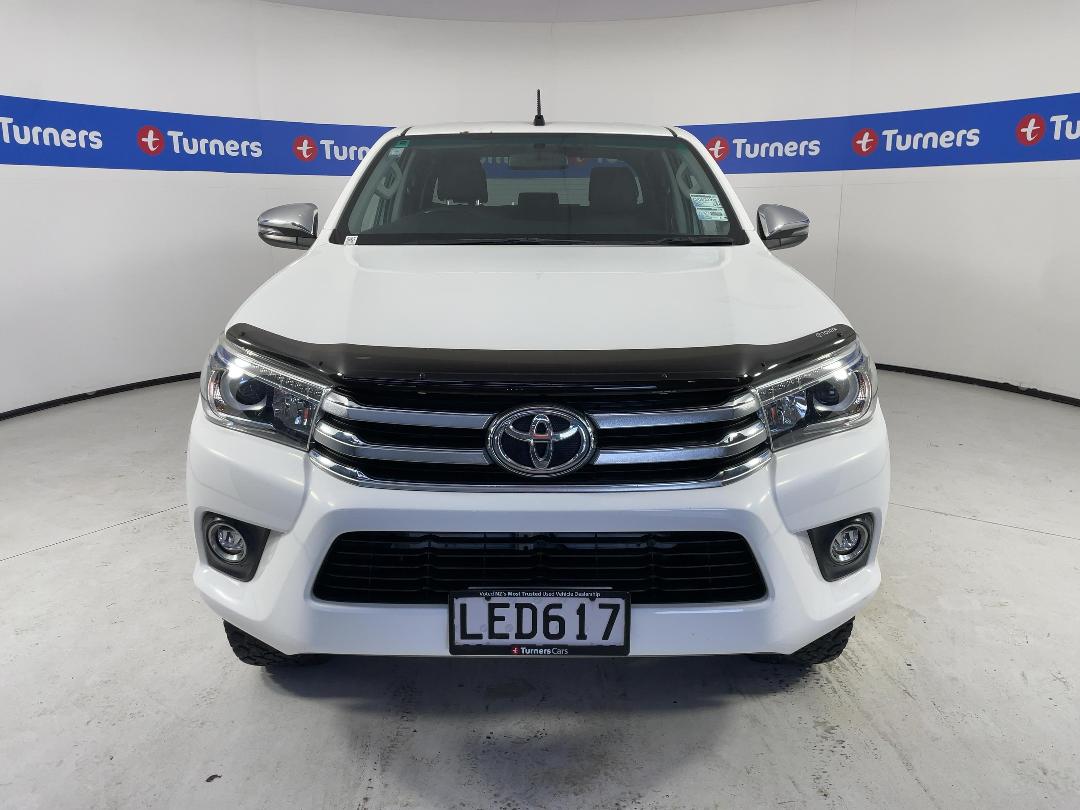 Photo '2' of Toyota Hilux