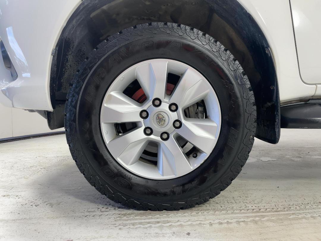 Photo '10' of Toyota Hilux