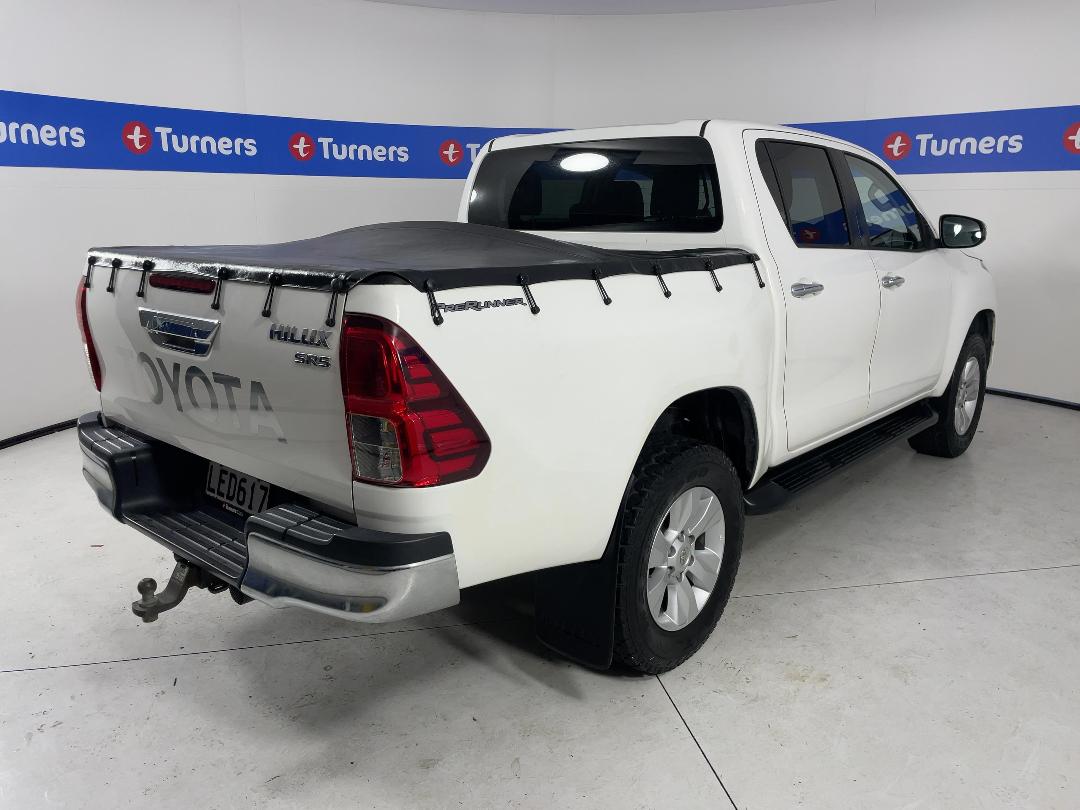 Photo '7' of Toyota Hilux