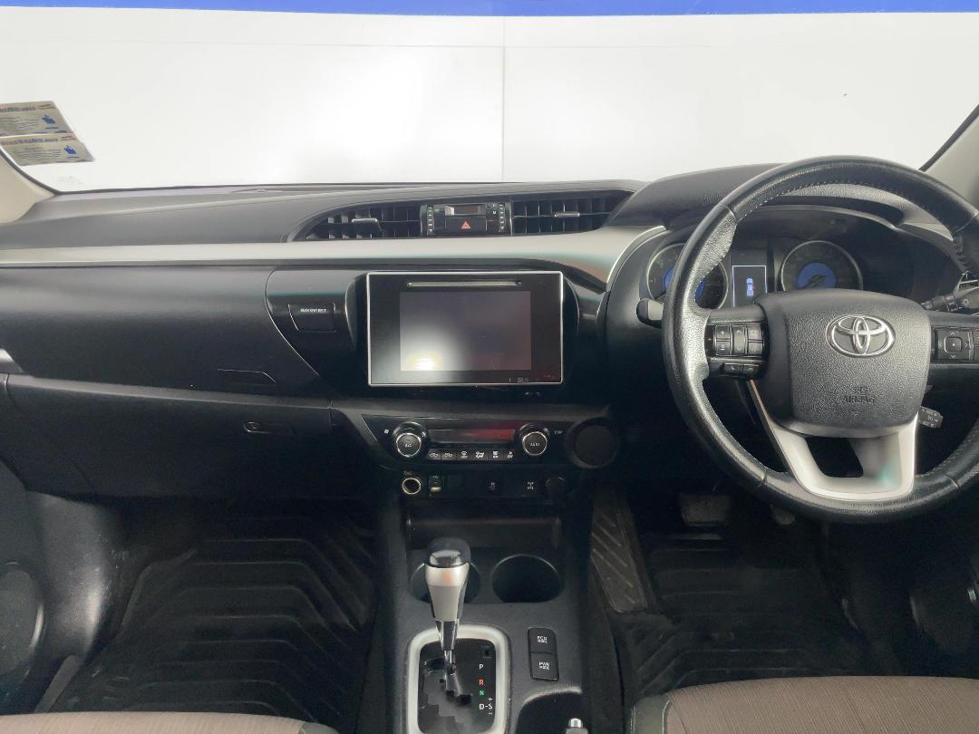 Photo '17' of Toyota Hilux