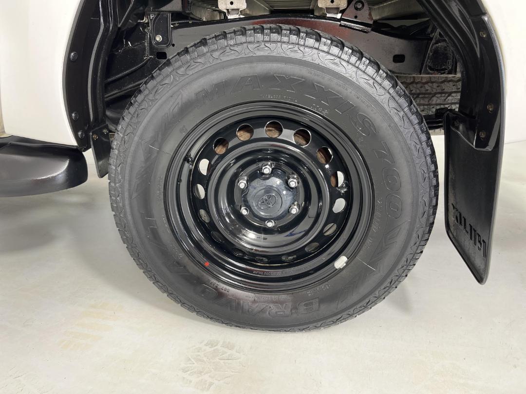 Photo '11' of Toyota Hilux