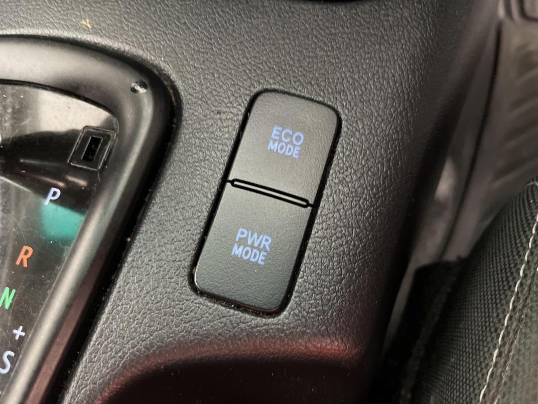 Photo '27' of Toyota Hilux