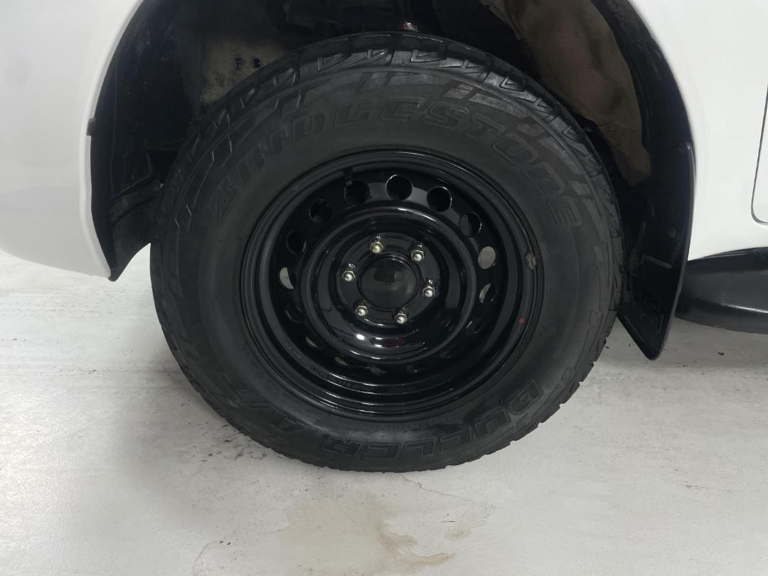 Photo '10' of Toyota Hilux