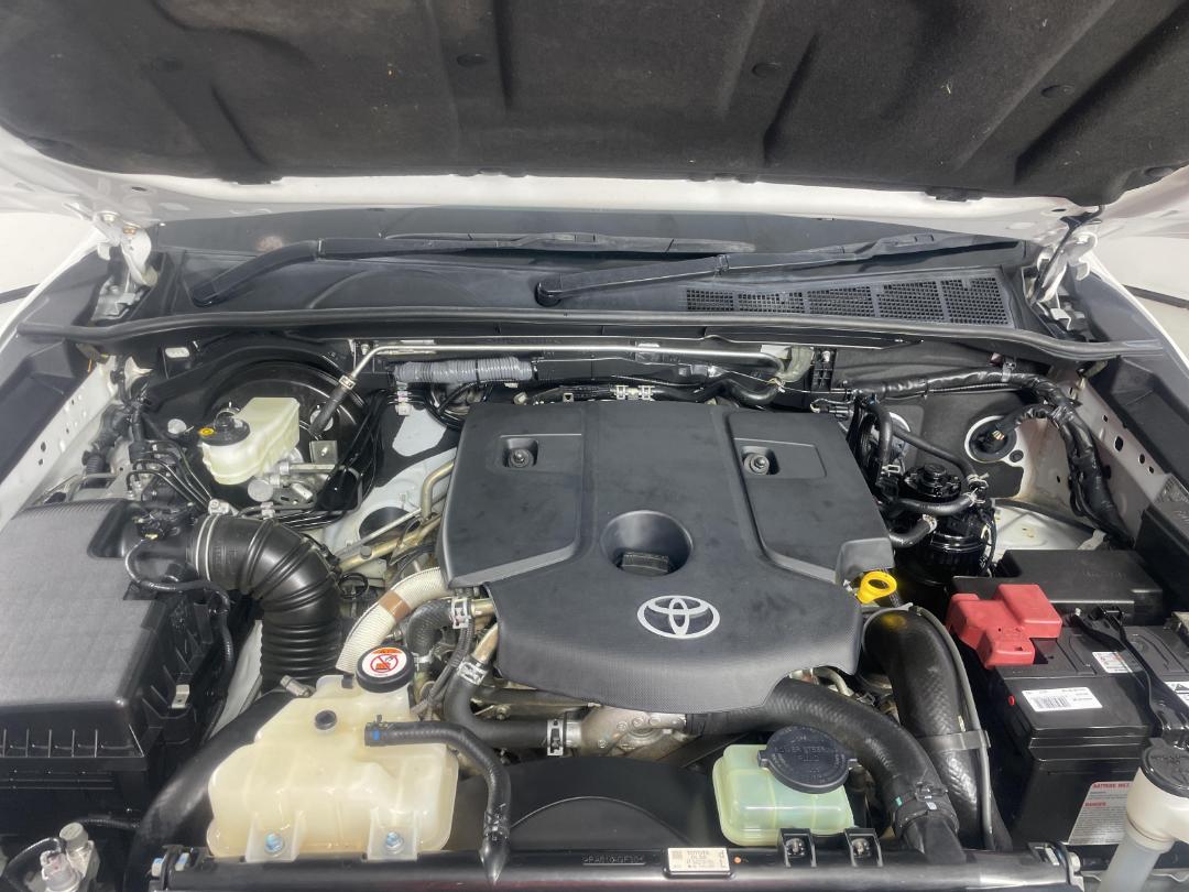 Photo '13' of Toyota Hilux