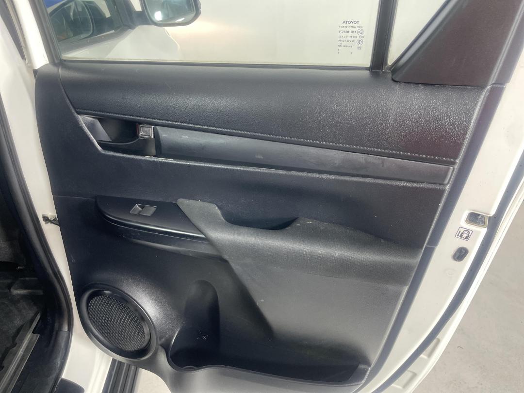 Photo '19' of Toyota Hilux