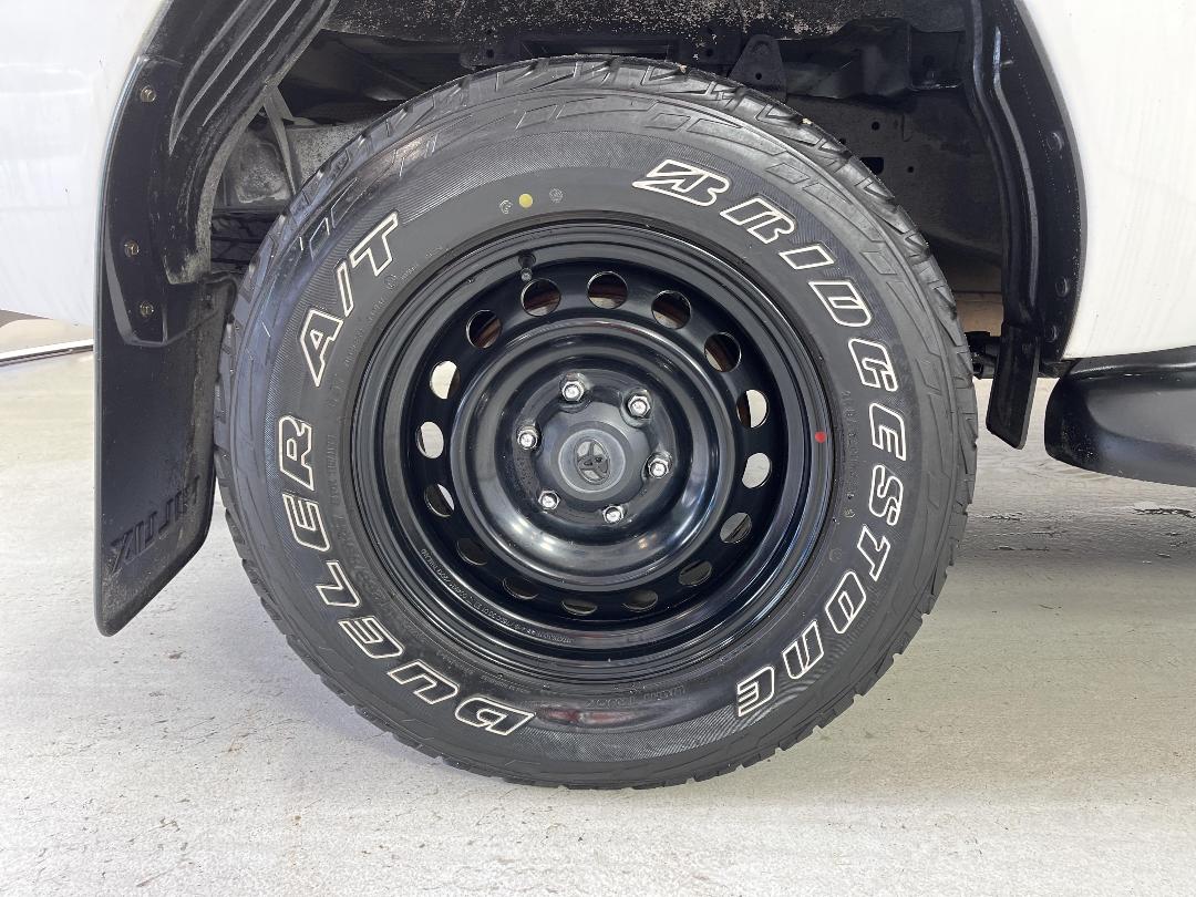 Photo '12' of Toyota Hilux Photo '12' of Toyota Hilux