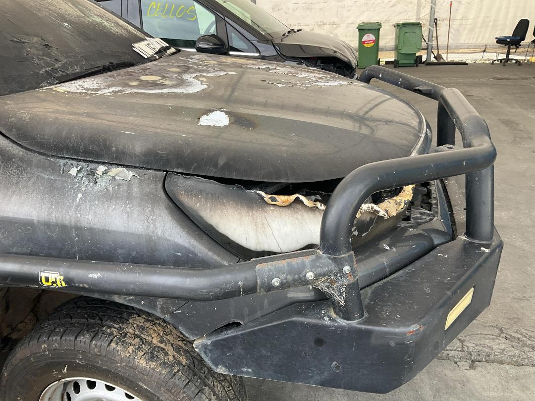 Photo '3' of Toyota Hilux SR TD DC/CC Photo '3' of Toyota Hilux SR TD DC/CC