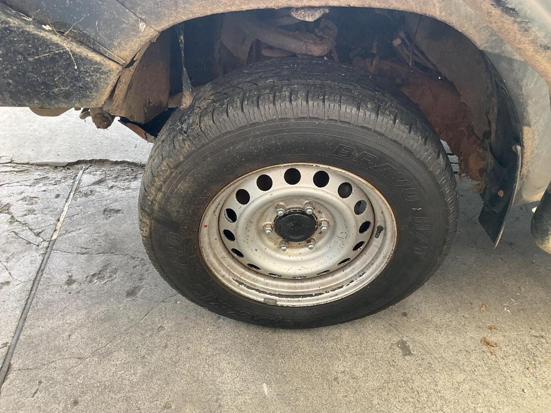 Photo '9' of Toyota Hilux SR TD DC/CC Photo '9' of Toyota Hilux SR TD DC/CC