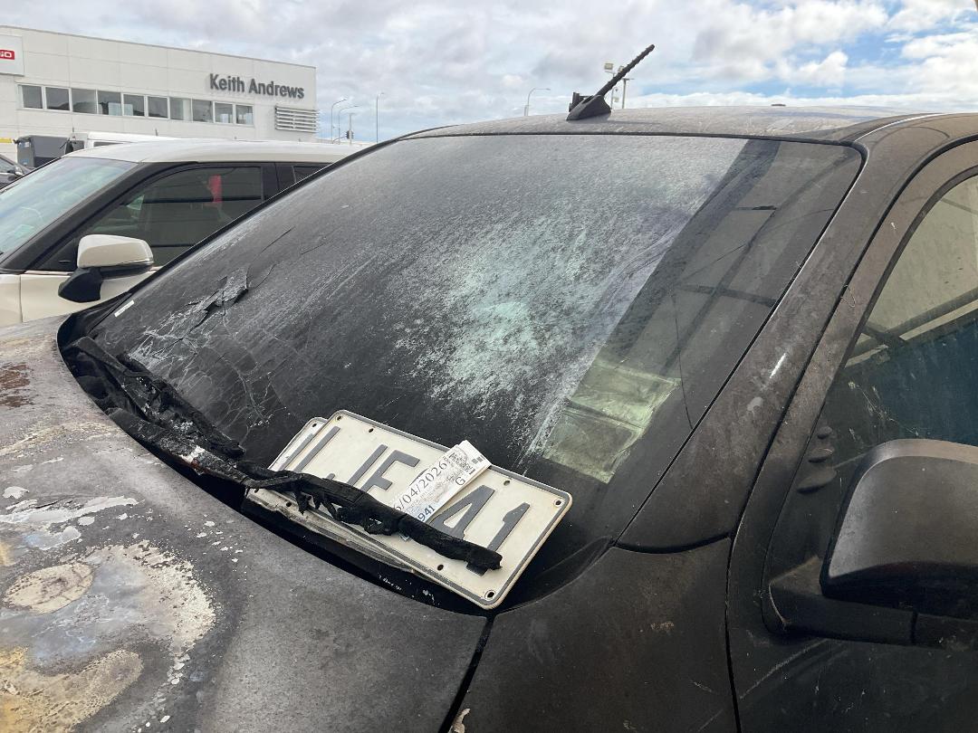 Photo '10' of Toyota Hilux SR TD DC/CC Photo '10' of Toyota Hilux SR TD DC/CC