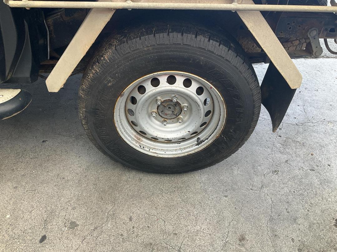 Photo '14' of Toyota Hilux SR TD DC/CC Photo '14' of Toyota Hilux SR TD DC/CC