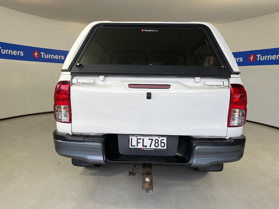 Photo '6' of Toyota Hilux