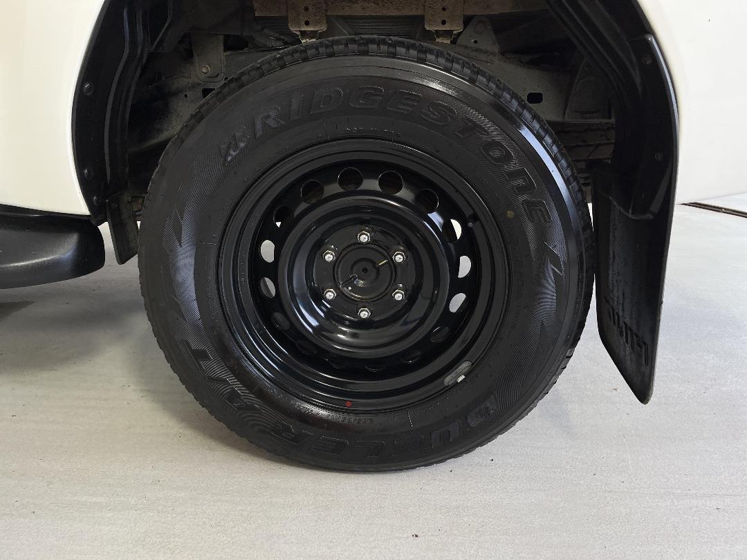 Photo '11' of Toyota Hilux