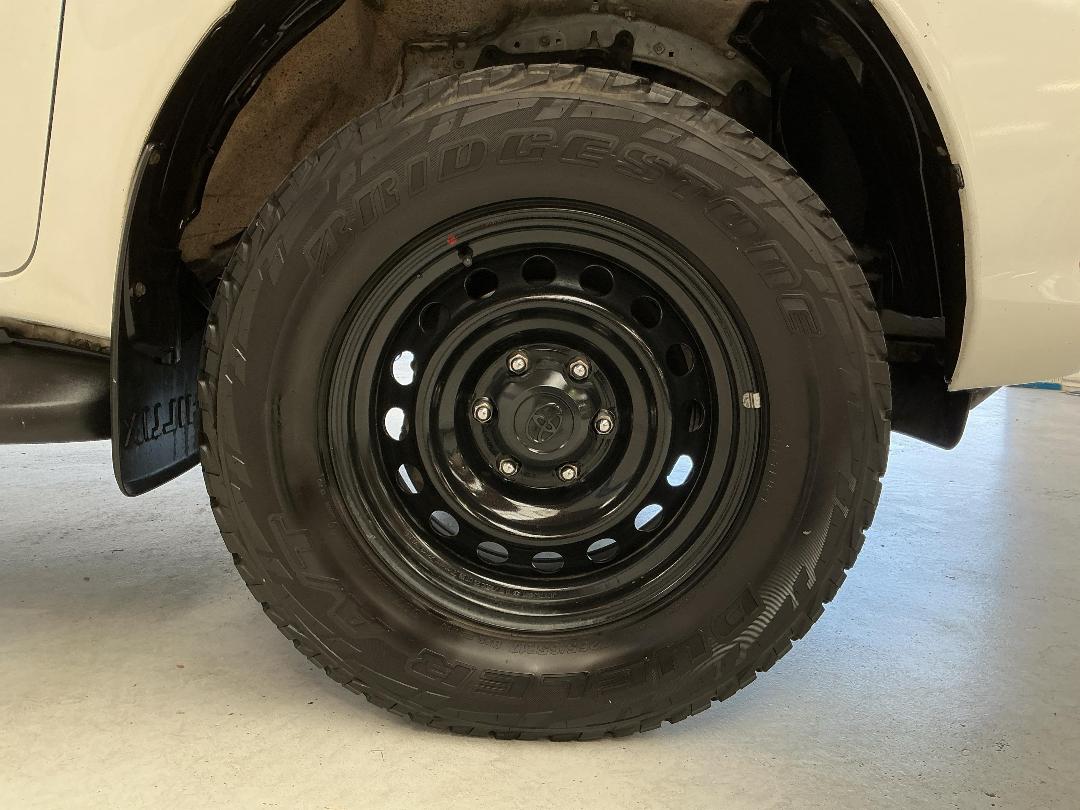 Photo '9' of Toyota Hilux Photo '9' of Toyota Hilux