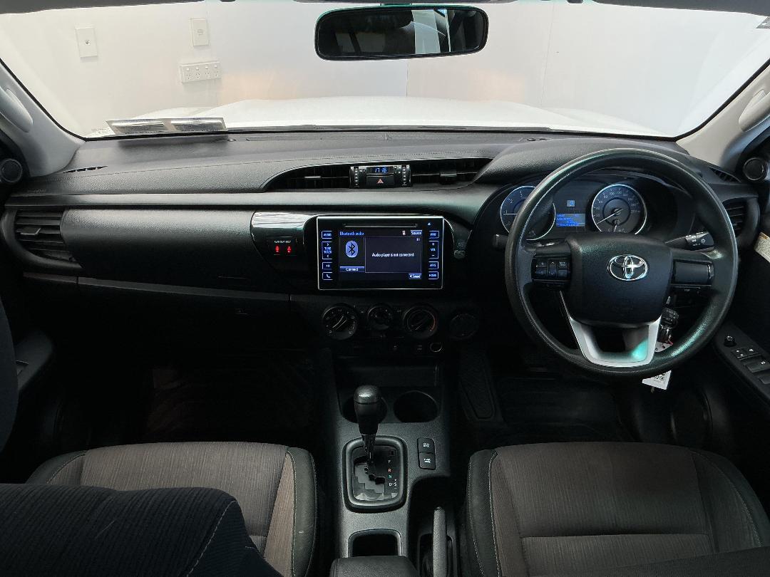 Photo '17' of Toyota Hilux Photo '17' of Toyota Hilux