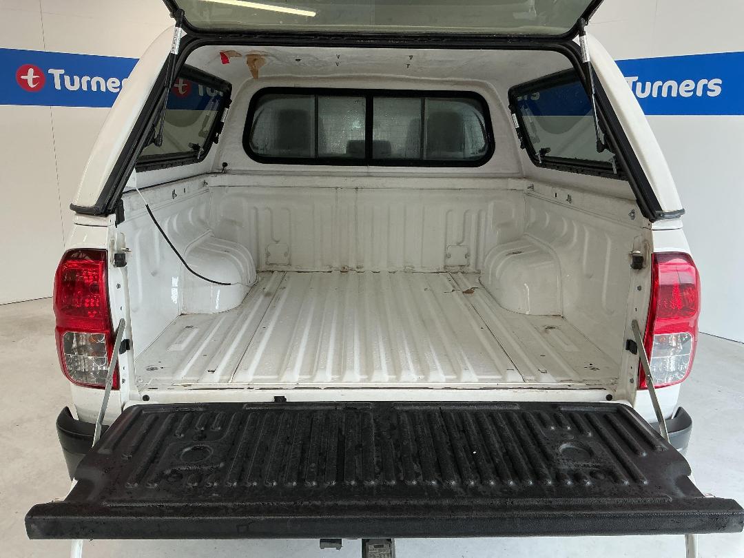 Photo '14' of Toyota Hilux