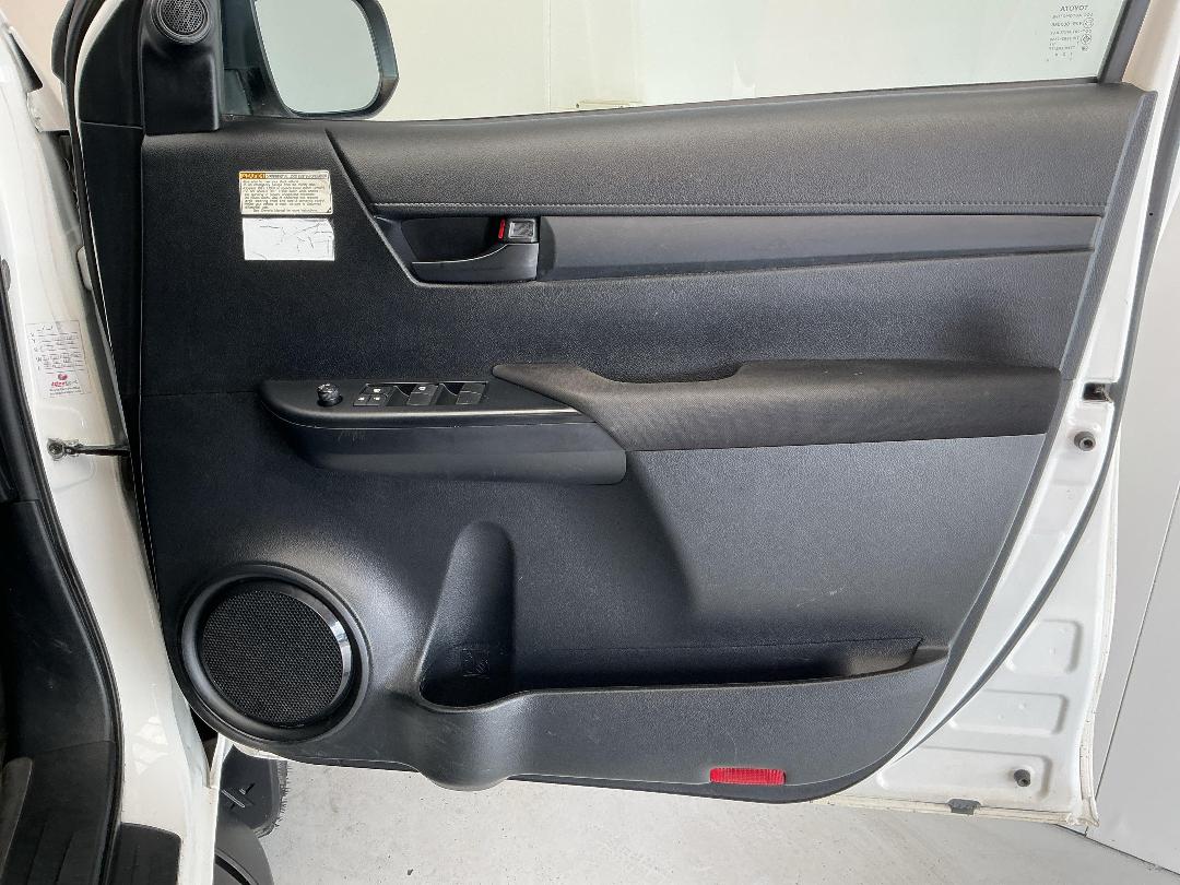 Photo '15' of Toyota Hilux
