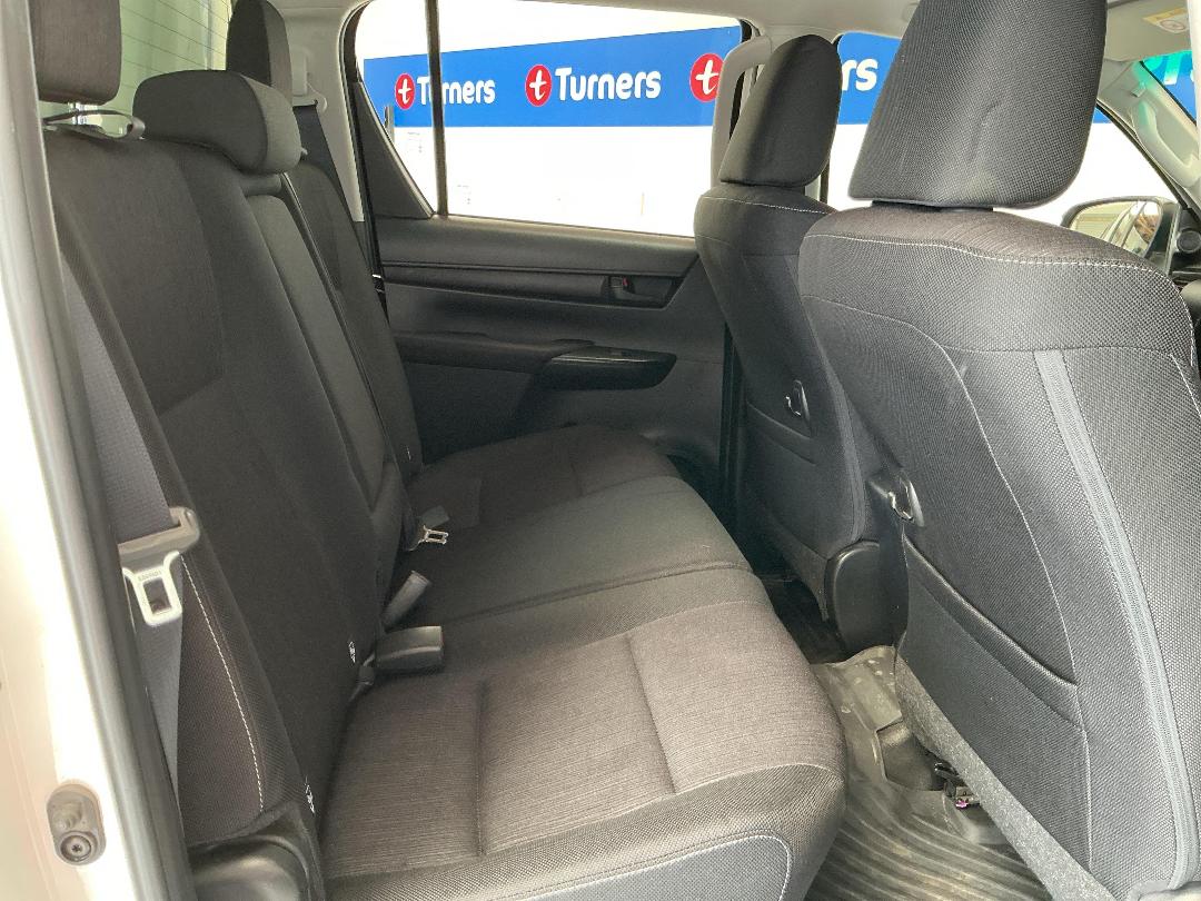 Photo '20' of Toyota Hilux