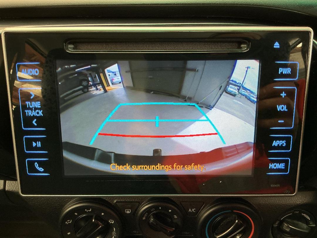 Photo '24' of Toyota Hilux