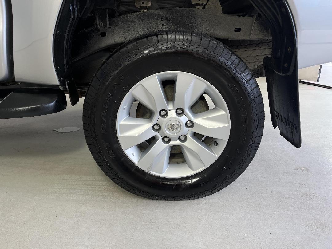 Photo '11' of Toyota Hilux Photo '11' of Toyota Hilux