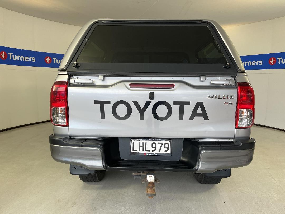 Photo '6' of Toyota Hilux Photo '6' of Toyota Hilux