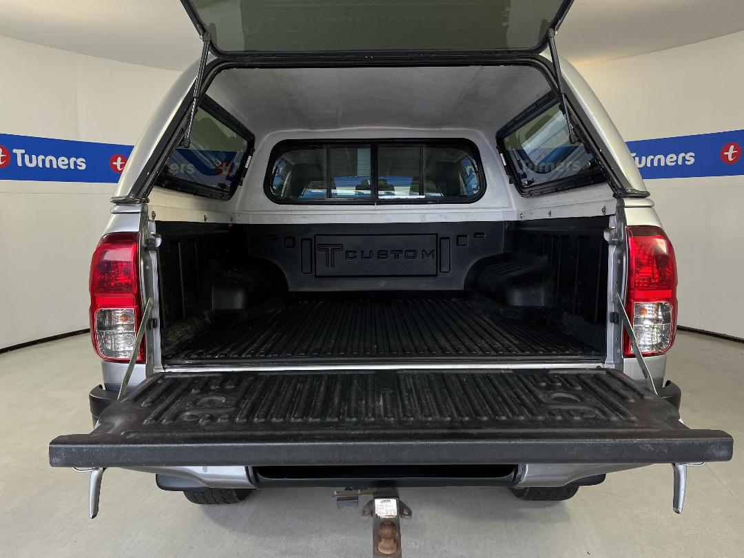 Photo '14' of Toyota Hilux Photo '14' of Toyota Hilux