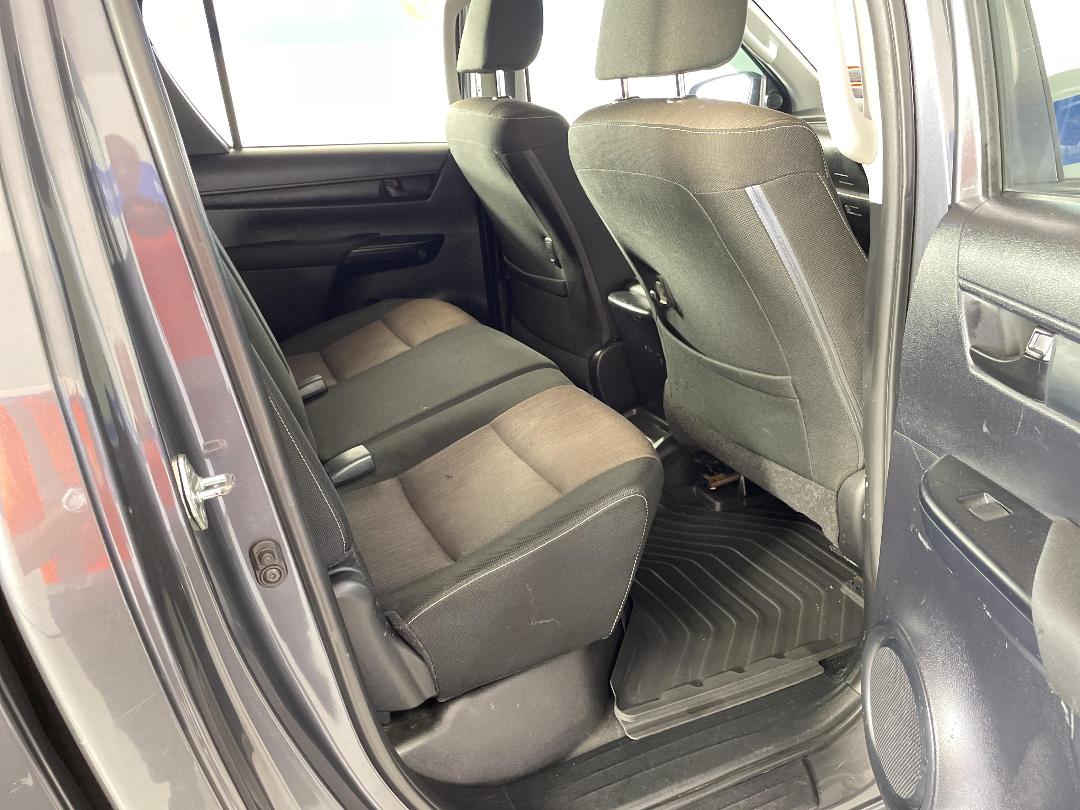 Photo '20' of Toyota Hilux