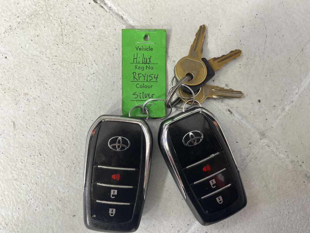 Photo '22' of Toyota Hilux