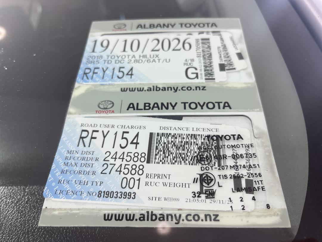 Photo '30' of Toyota Hilux