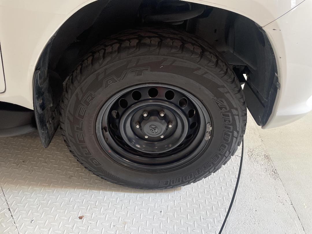 Photo '9' of Toyota Hilux