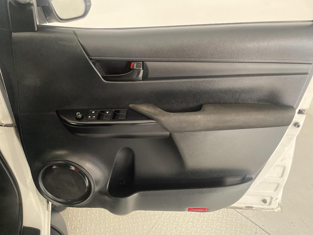 Photo '15' of Toyota Hilux