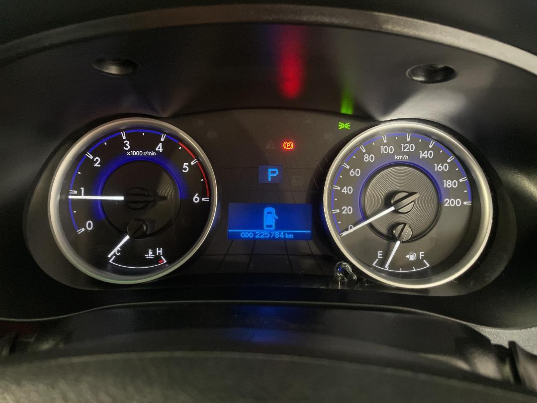 Photo '21' of Toyota Hilux