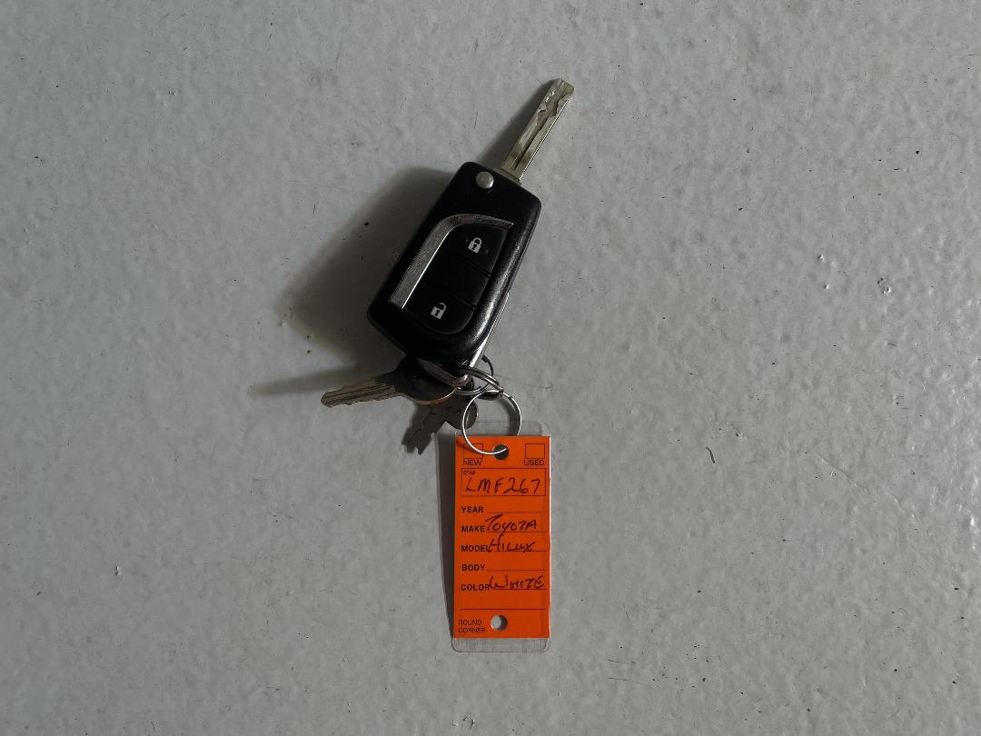 Photo '22' of Toyota Hilux