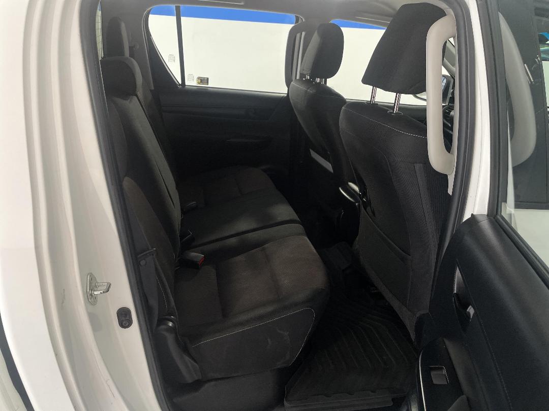 Photo '20' of Toyota Hilux