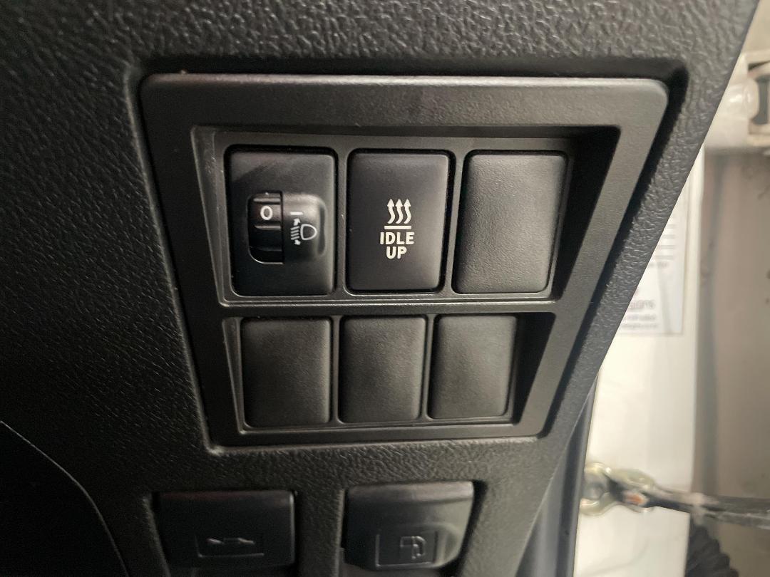 Photo '24' of Toyota Hilux