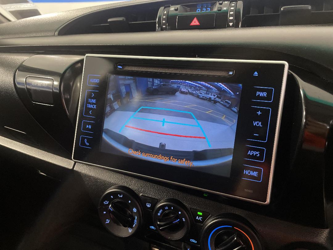 Photo '28' of Toyota Hilux