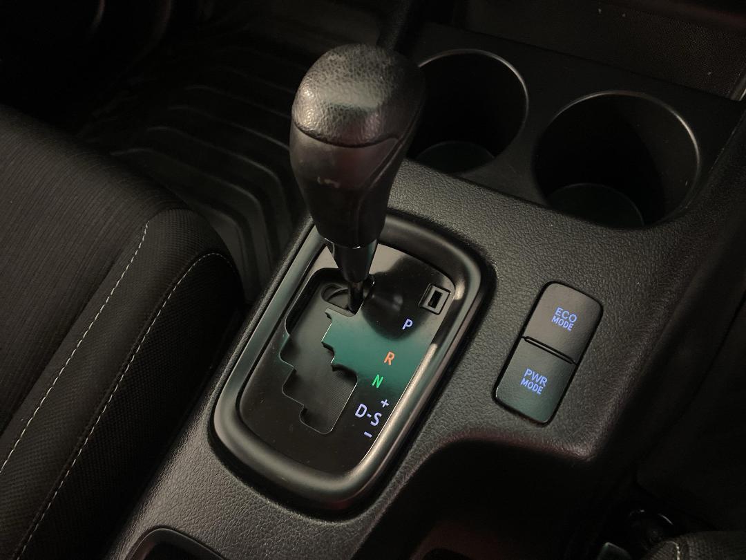 Photo '30' of Toyota Hilux