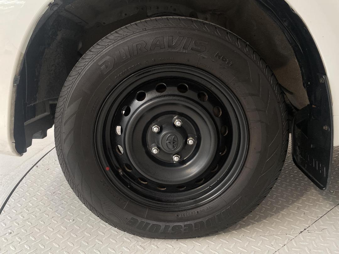 Photo '10' of Toyota Hilux