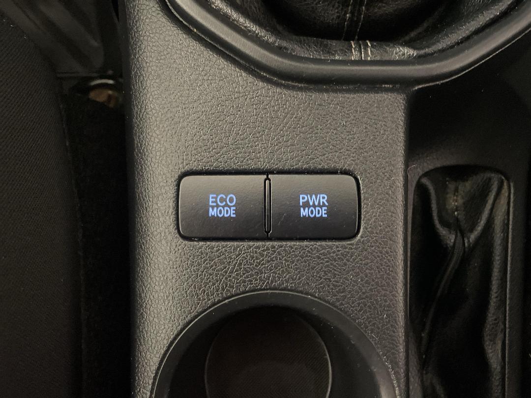 Photo '23' of Toyota Hilux