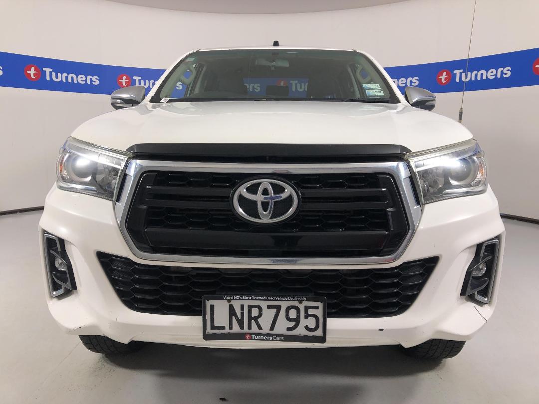 Photo '2' of Toyota Hilux Photo '2' of Toyota Hilux