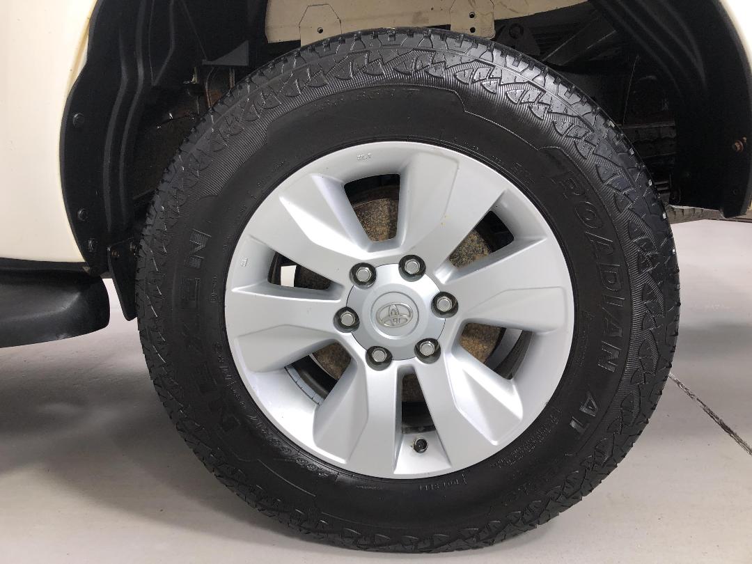 Photo '11' of Toyota Hilux Photo '11' of Toyota Hilux