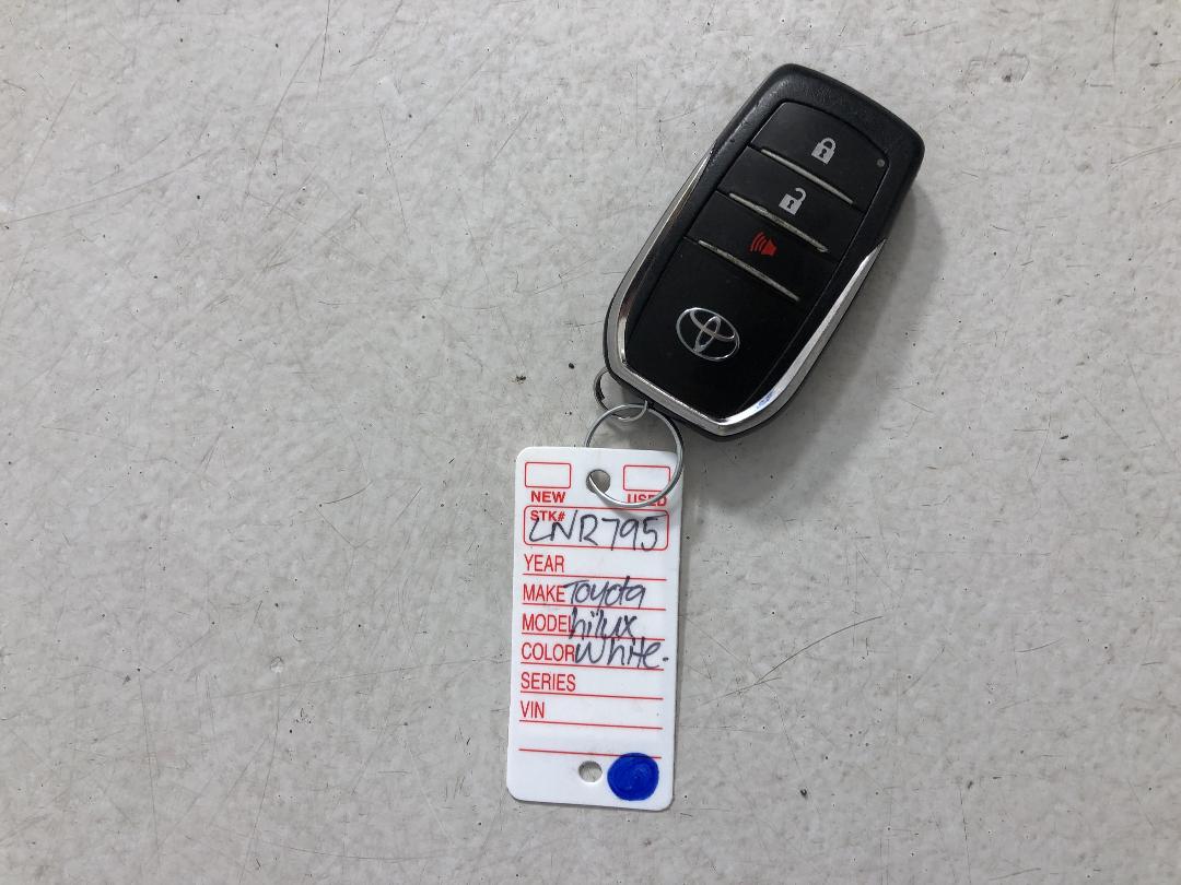 Photo '22' of Toyota Hilux Photo '22' of Toyota Hilux