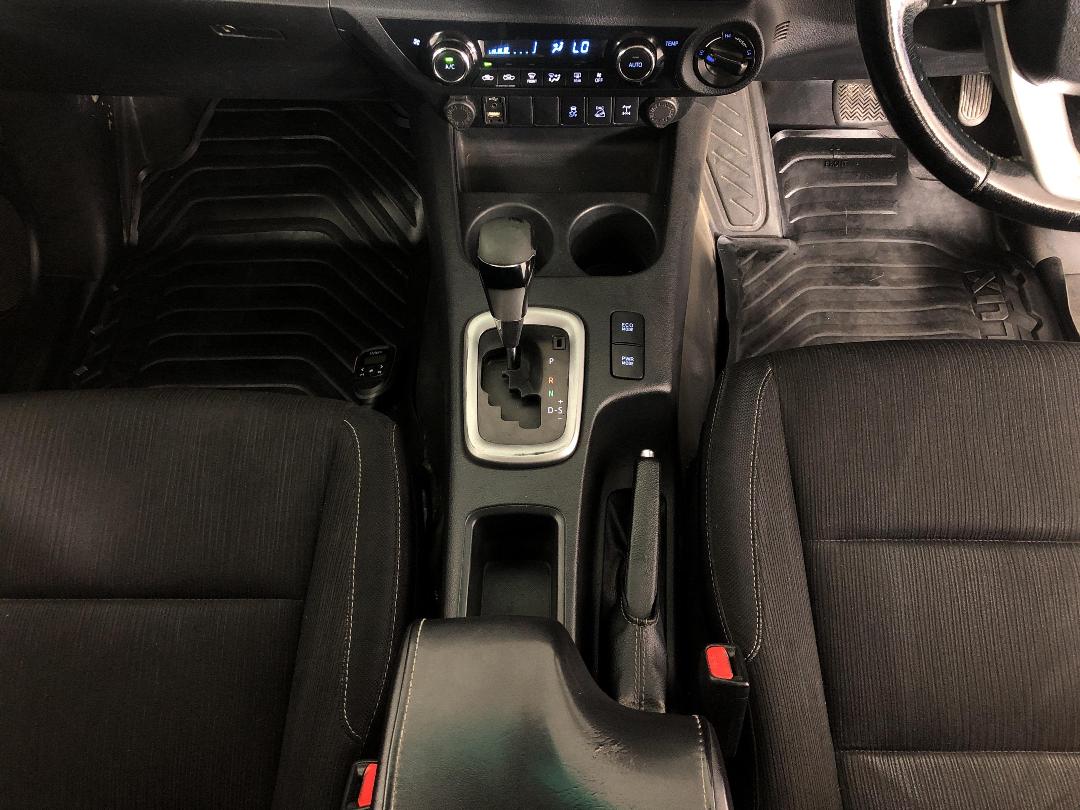 Photo '18' of Toyota Hilux Photo '18' of Toyota Hilux