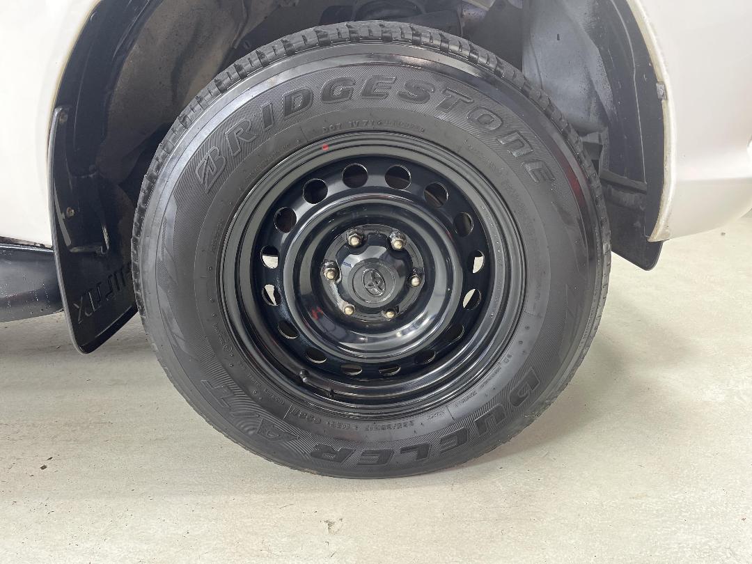 Photo '9' of Toyota Hilux