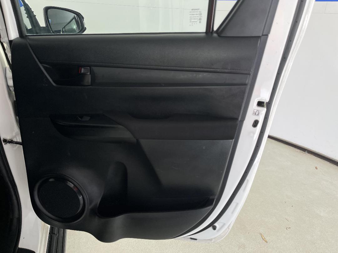 Photo '19' of Toyota Hilux