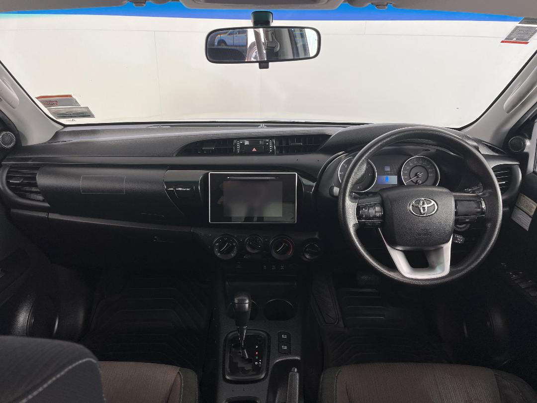 Photo '17' of Toyota Hilux